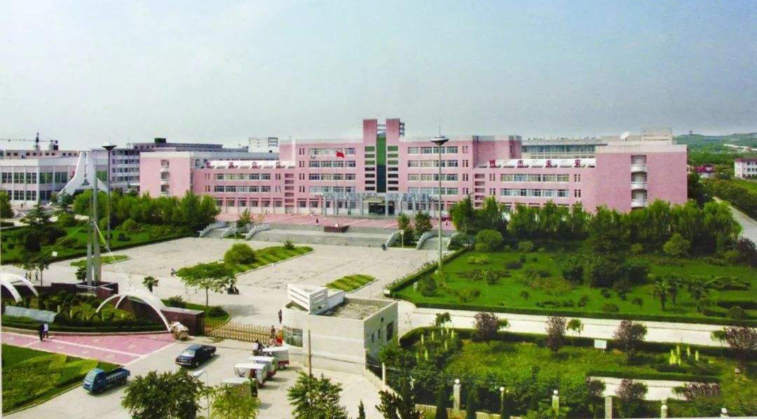 洛阳六所高中，洛阳一高领衔，栾川一高和伊川一高，哪所更强？