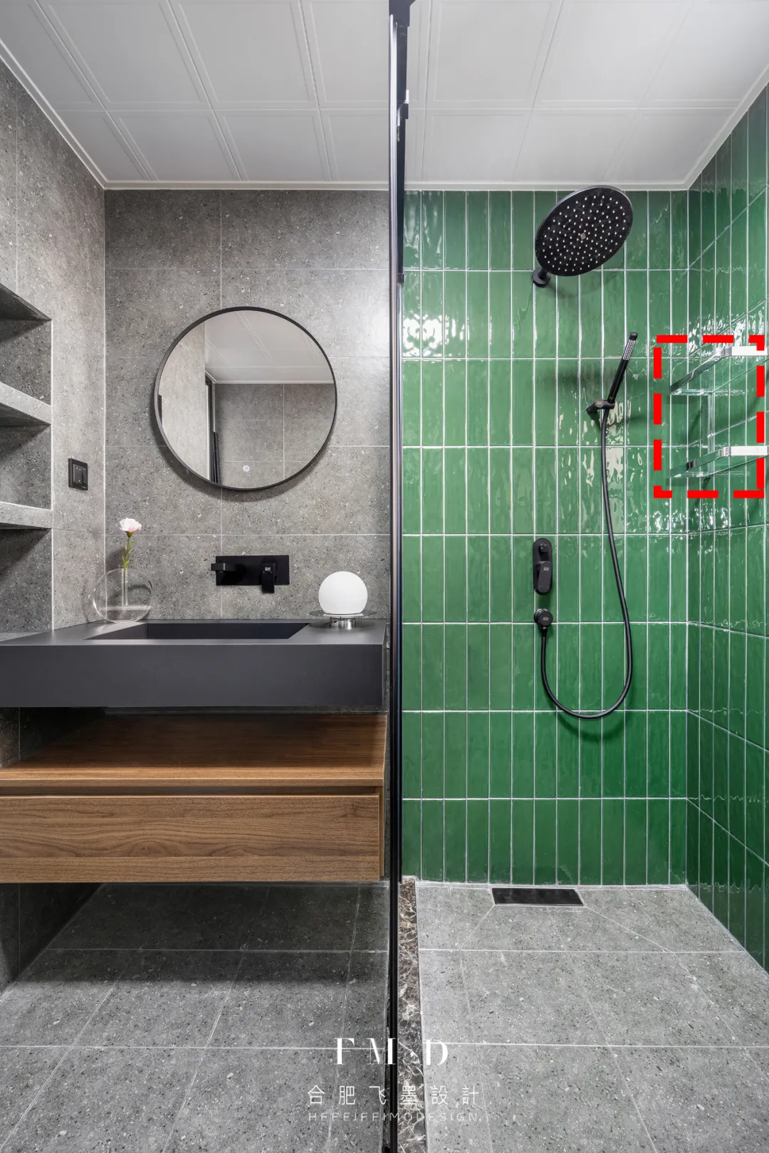 壁挂式置物架△壁龛△由于卫生间会有下水管道,出于美观性和隔音性