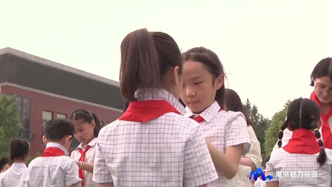 动态丨南京市浦口外国语学校举行2019级学生入队仪式