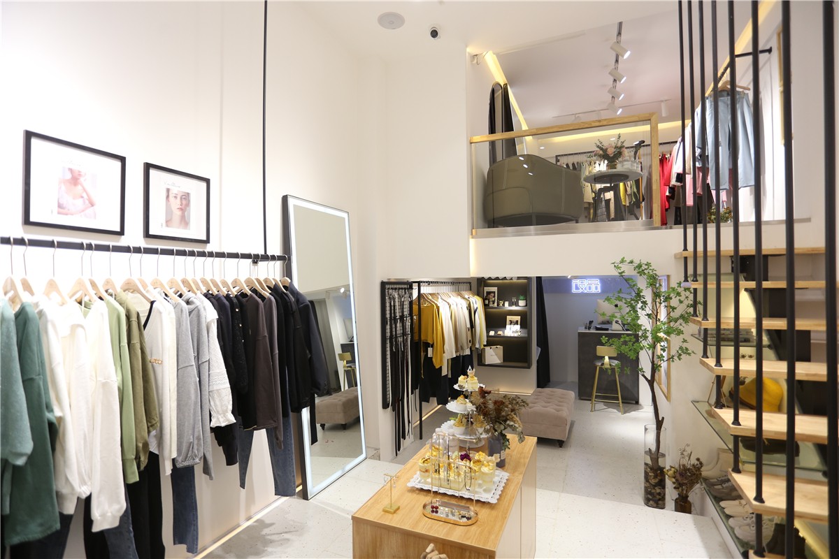 设品｜30㎡的服装店，如何小而美？