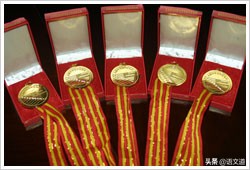 大连24中学和大连育明高中的官方简介，送给2020届初三学生