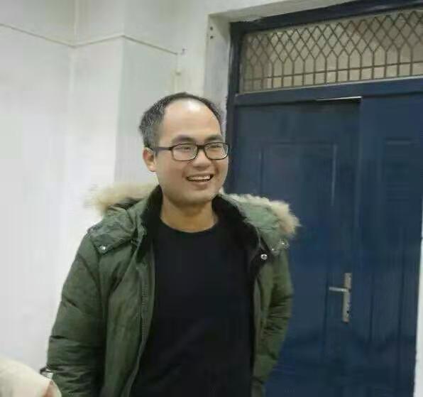 有感于当今诗坛，左清用当今语言写了首唐诗一样的现代诗。