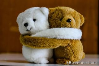 亲亲抱抱举高高！“公主抱”是用“hug”吗？