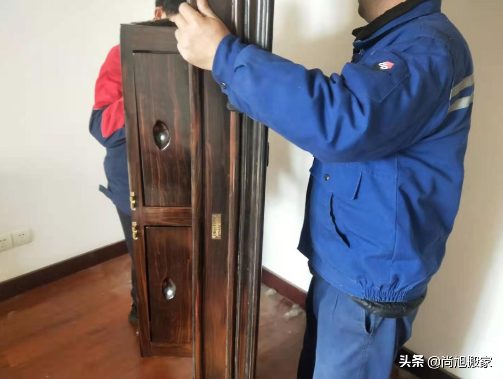 上海高端搬家公司是怎样的，出于这好奇心，小编带你体验一下