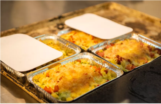 四川神仙高校：超20个食堂，宿舍三室一厅，有专属地铁站！网友：五星级体验！