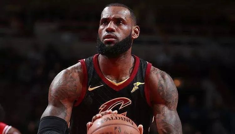 为什么nba球员不练深蹲(詹姆斯深蹲事件后，终于有教练说出了真相)