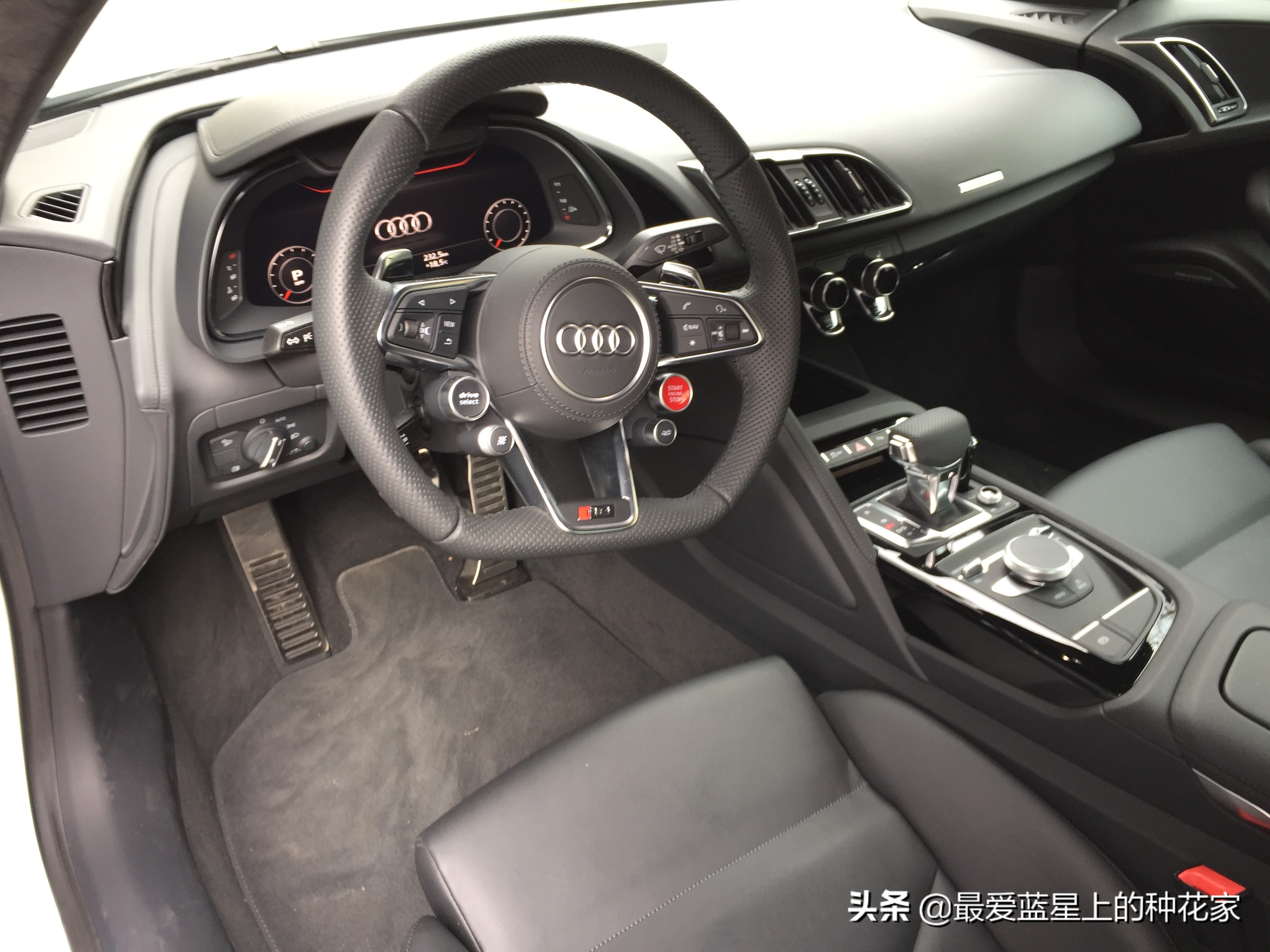 输给自家轿车，这就是奥迪R8——第二代车型详解