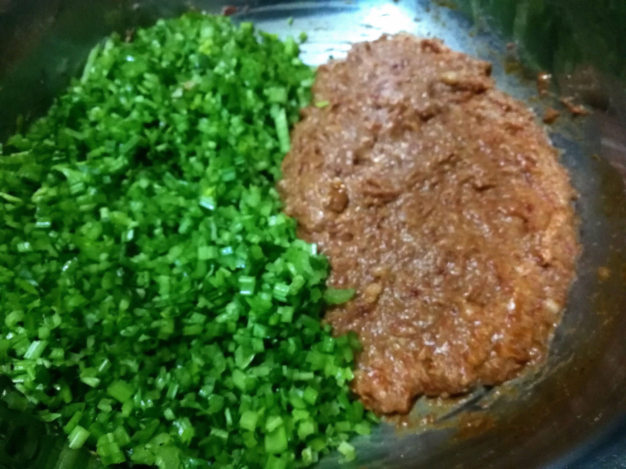 芹菜馅饺子没有芹菜味？牢记3个诀窍，不仅芹菜味浓，还鲜嫩好吃