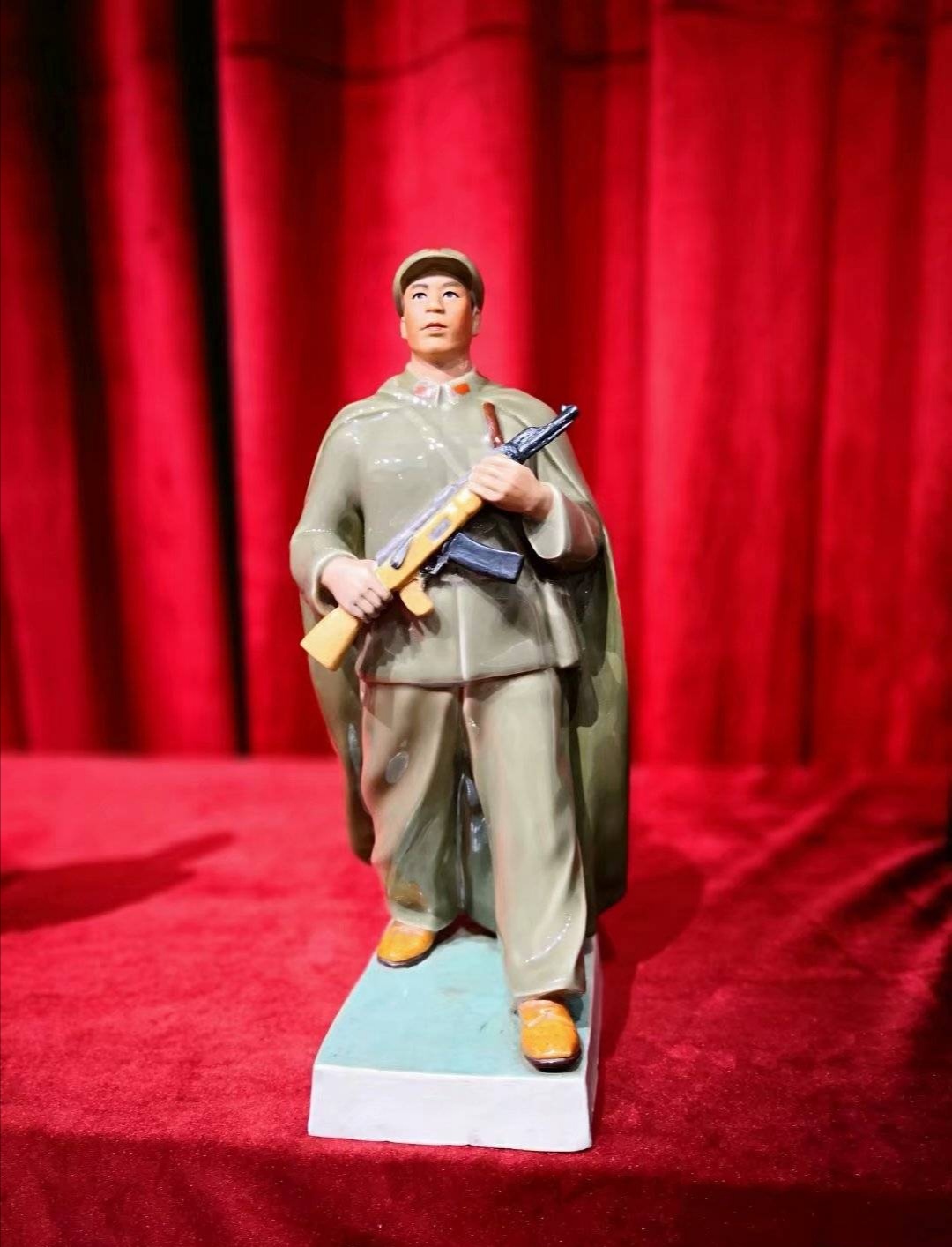 中国计划经济时期景德镇陶瓷艺术的美学特征详解