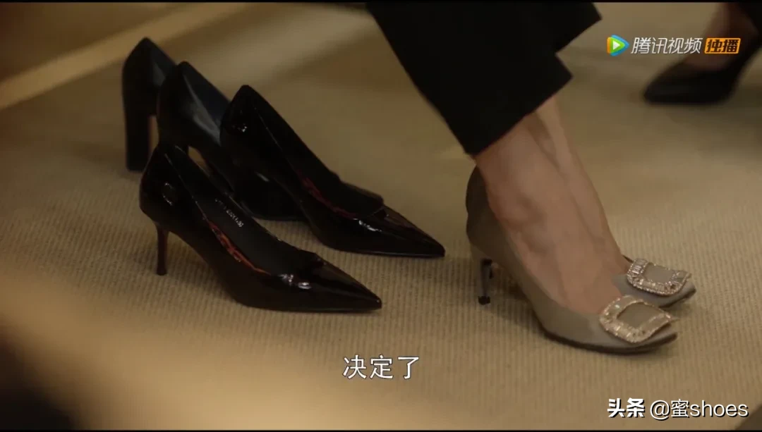 四大奢品鞋，你不会只记得Jimmy Choo吧？更奢华的还有它们