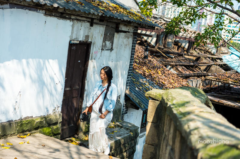 山城重庆，轻轨出行，玩转8D网红城市