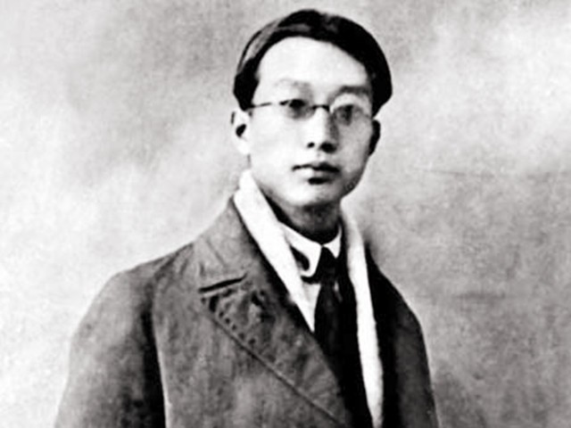 瞿秋白翻译《国际歌》，为何把最后一句，译为“英特纳雄耐尔”？