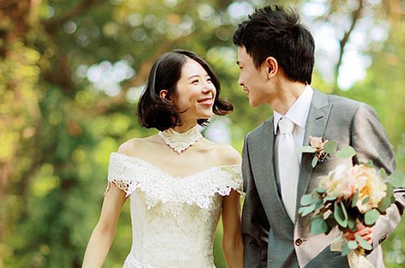 女大学生为啥没毕业就结婚生子？原因很扎心，大学生们要引以为戒