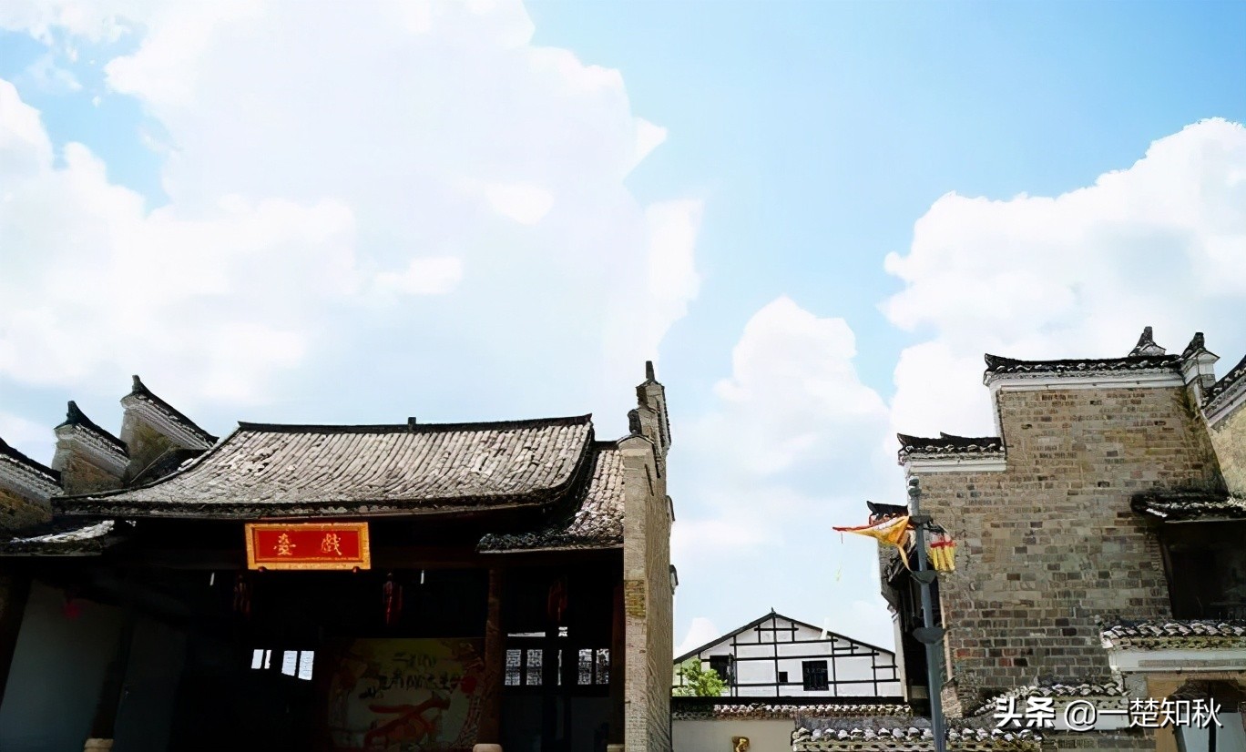《水浒传》的开篇之地在江西，这个古镇被誉为“中国道教第一镇”