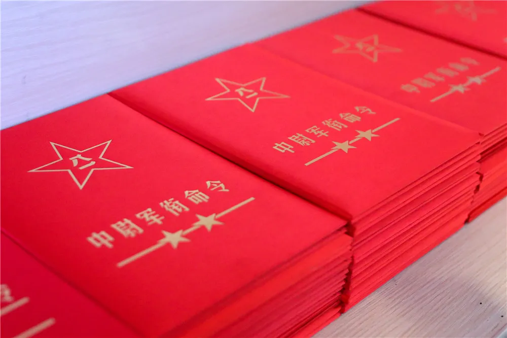 ▼军衔命令▼晋升大校,上校军衔仪式陆军第八十集团军举行7月5日军旅