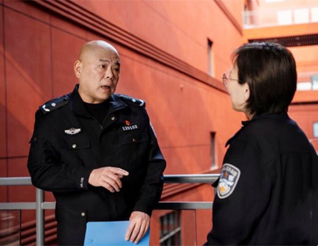 击毙周克华3秒结束！事后两民警回忆：我们根本来不及去想怕不怕