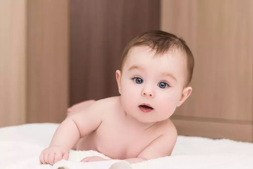 对眼、红眼病、弱视、倒睫……宝宝常见的眼部问题,一篇搞定