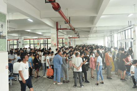 高考成绩位列全省前茅，成都市温江区燎原职校考大学完全不用愁