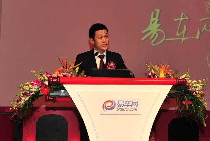 三次创业上市，一个想法就让胡玮炜3年狂赚15亿，李斌究竟多厉害