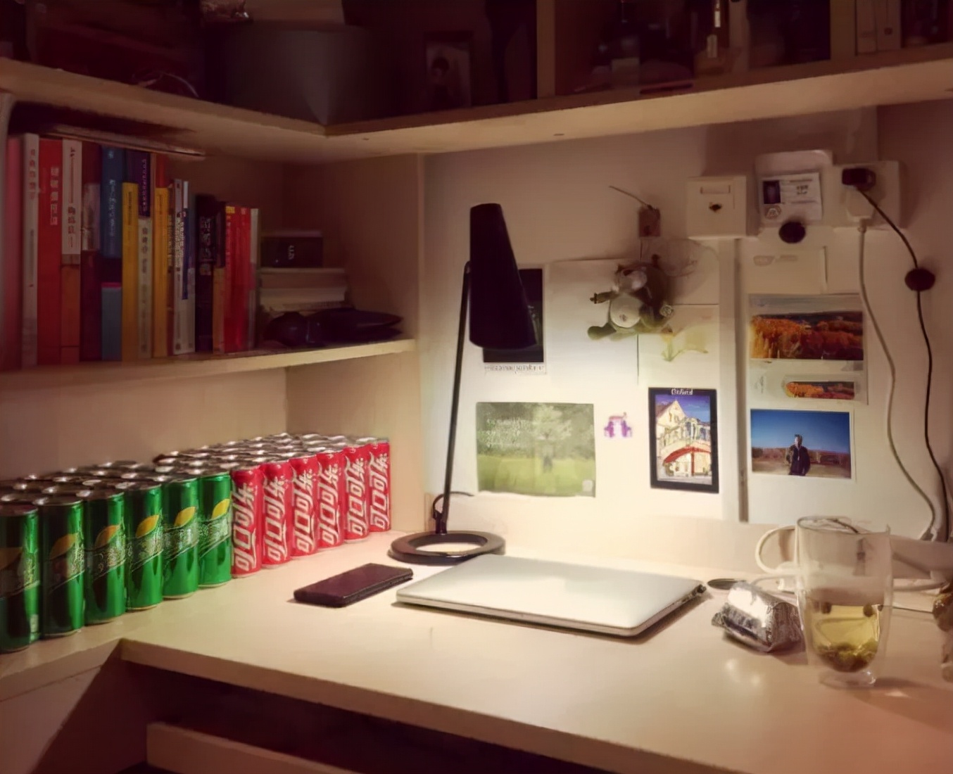 某211高校食堂一幕引热议：那些好学校的读书氛围有多震撼？