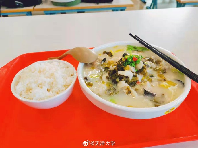 这5所“双一流”大学，用美食征服师生，学生：4年时间真吃过瘾了