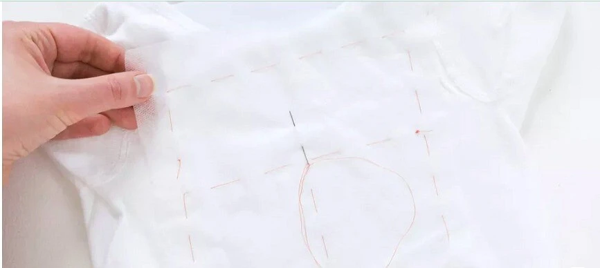 手工刺绣在T恤上看起来更加时尚，20种刺绣图案，一款比一款好看