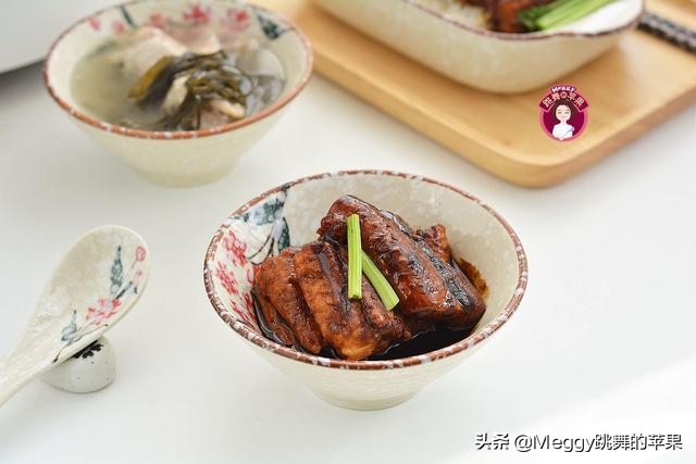 再也不吃外面的鳗鱼饭了，自己做的好吃又省钱，香嫩肥美真过瘾