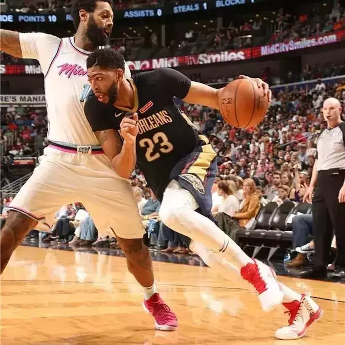 nba中锋有哪些鞋子(在NBA小球盛行的时代下，属于中锋的实战篮球鞋有哪些？)