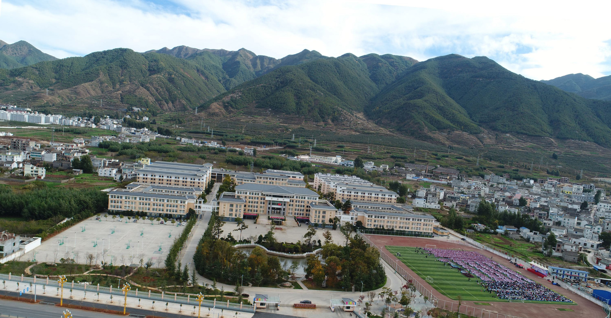 云南曲靖六所高中，曲靖一中高分屏蔽14人，茚旺高中实力不俗