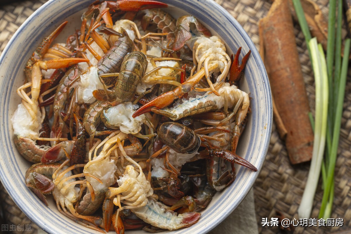 小龙虾的头能不能吃（小龙虾3个部位可能自带毒素）