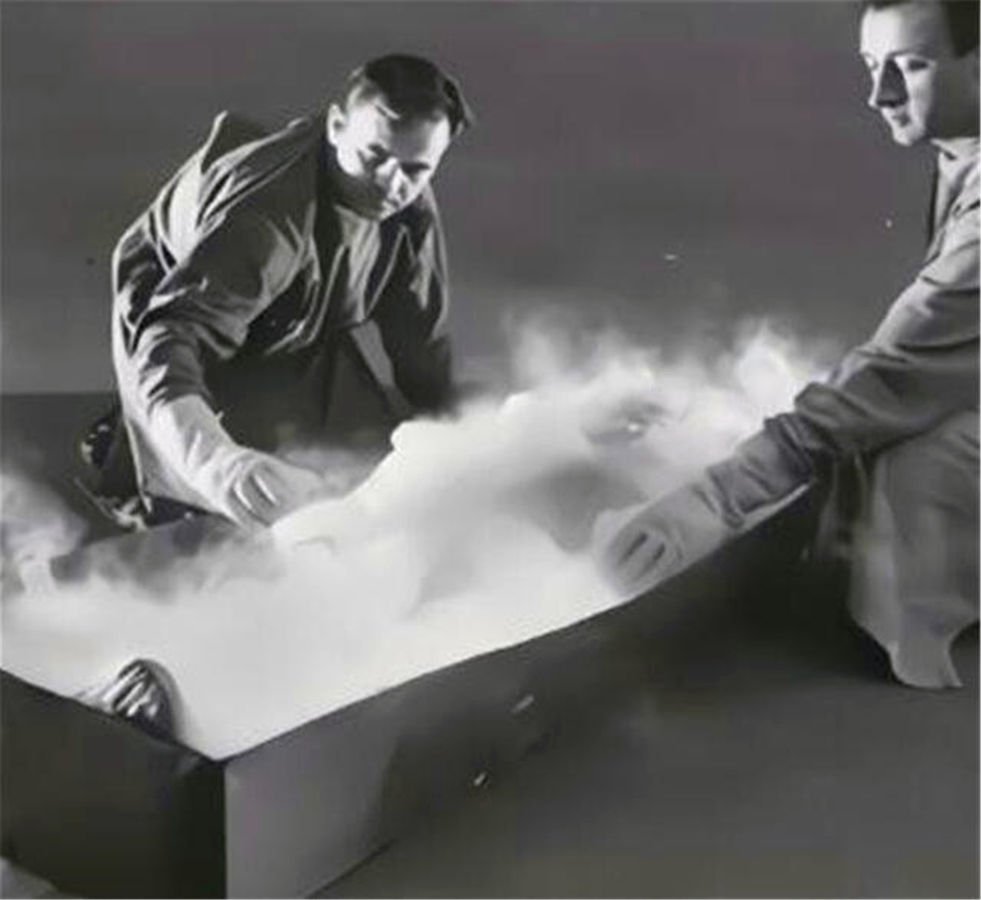 山顶发现16岁少女尸体，已过550年依然完好，X光结果令人瞠目