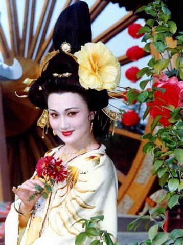 中国古代四大美女:西施,王昭君,貂蝉,杨玉环扮演者,谁最美!