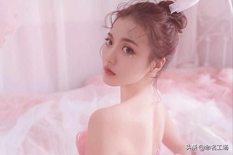 女宝宝起名，清澈素雅的名字，凌波仙子，挽月而来