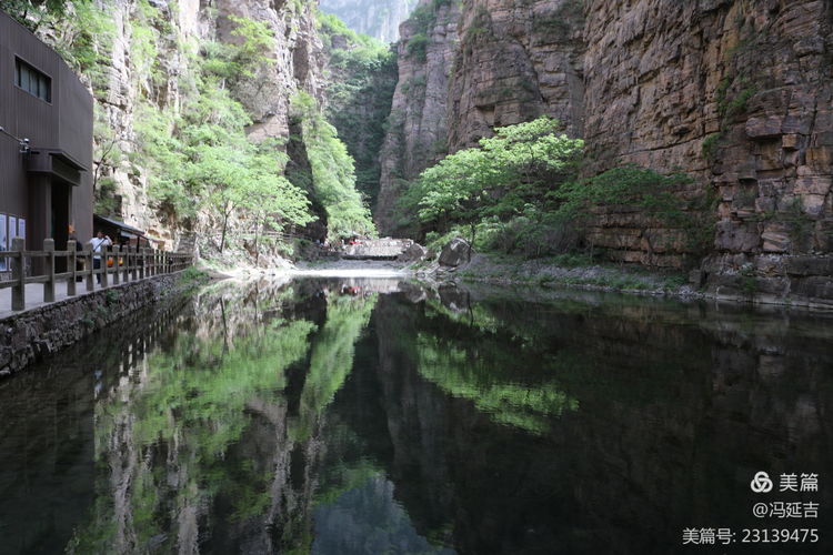 冯延吉：春游万仙山景区