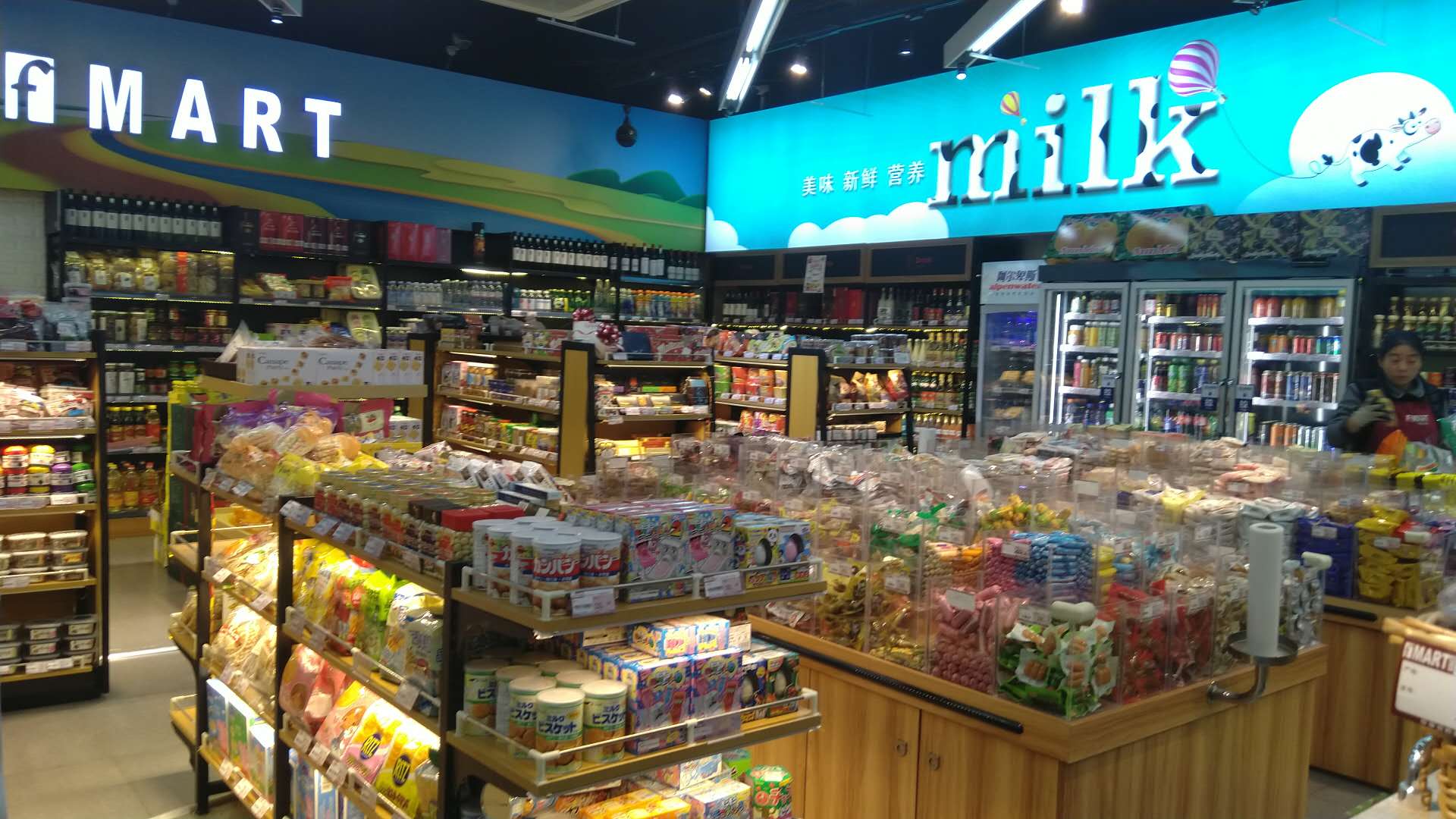 零食店装修为何难逃经营乏力困局