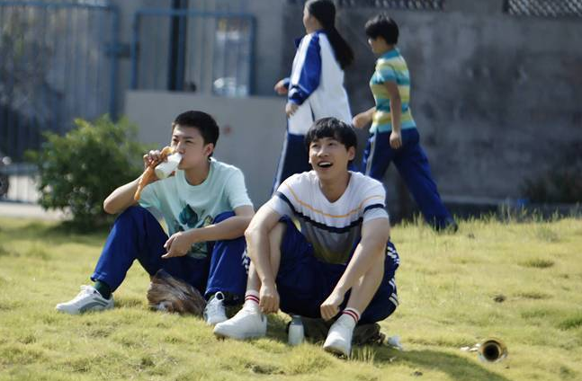 初中生身高有参考标准，12岁男孩超过150才合格，你拖后腿了吗？