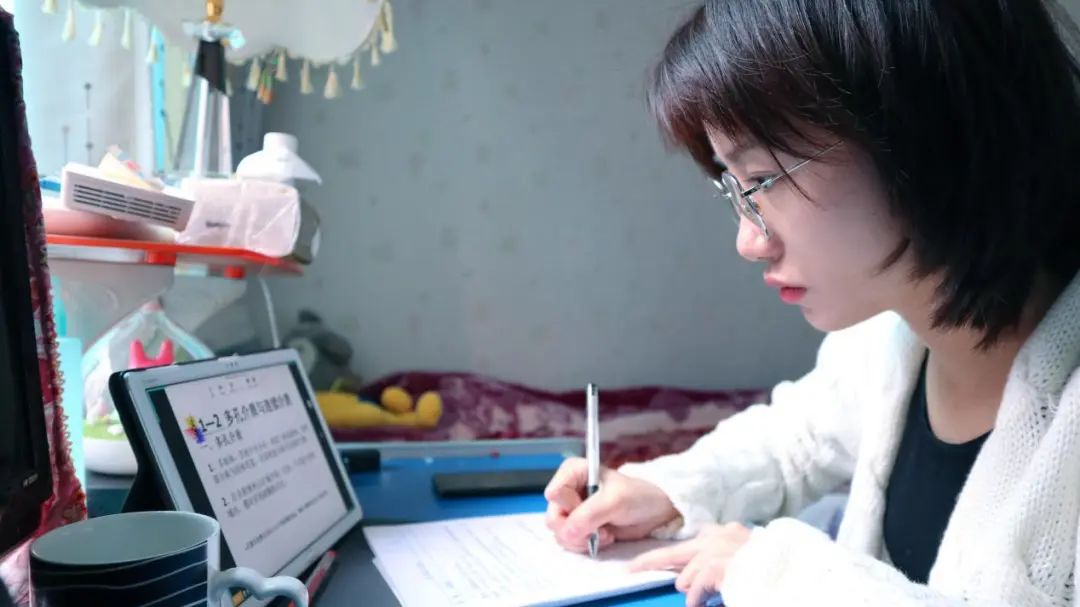 春风向暖，云端战“疫”，开启研究生“线上”新学期