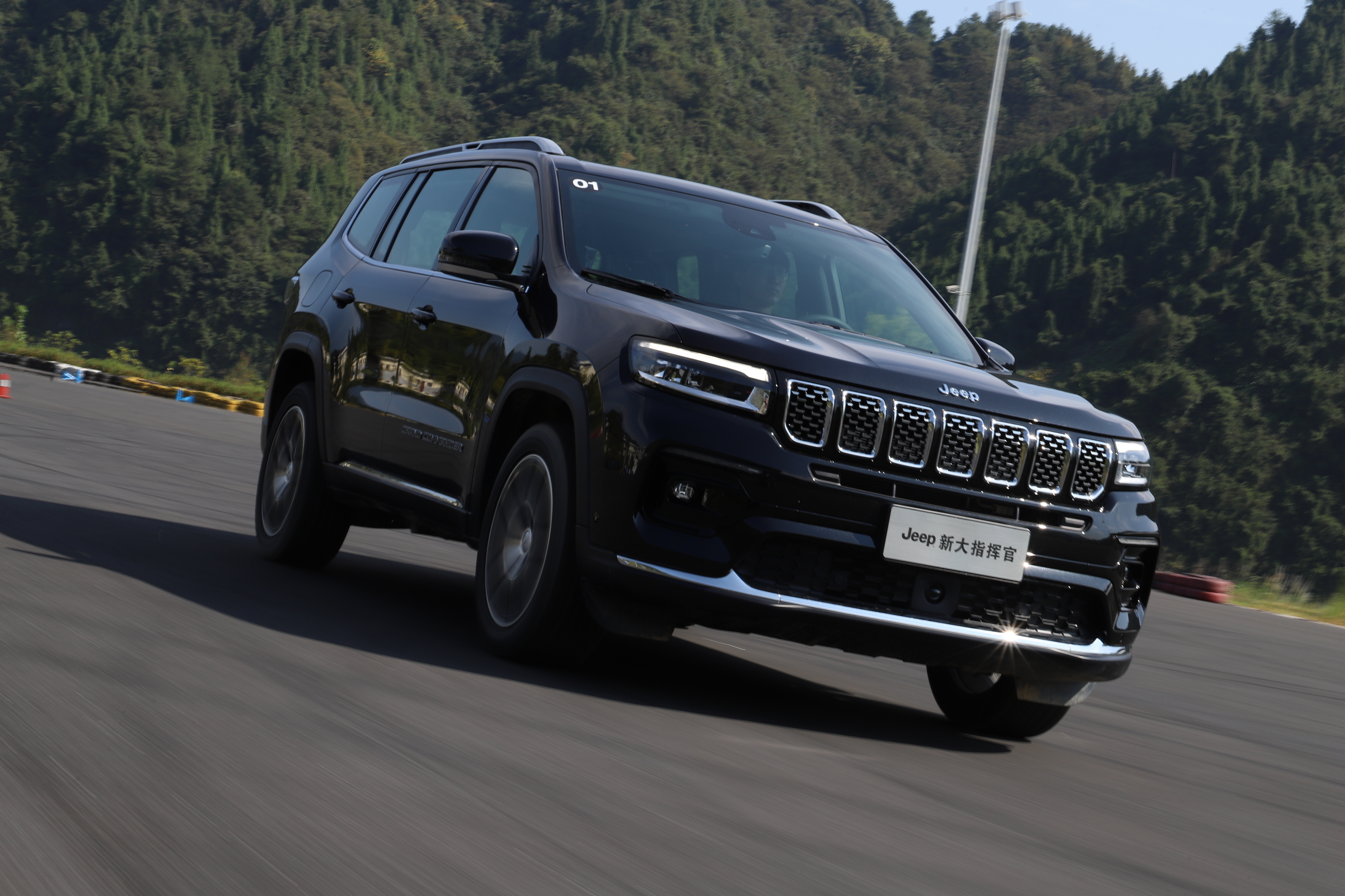 试驾新款jeep大指挥官