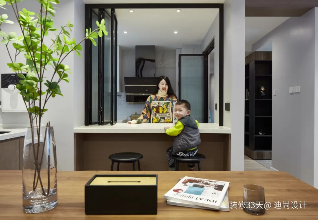 兒童空間設計LDK一體化+可開合式廚房，兼顧三代人需求，打造中國式親子宅