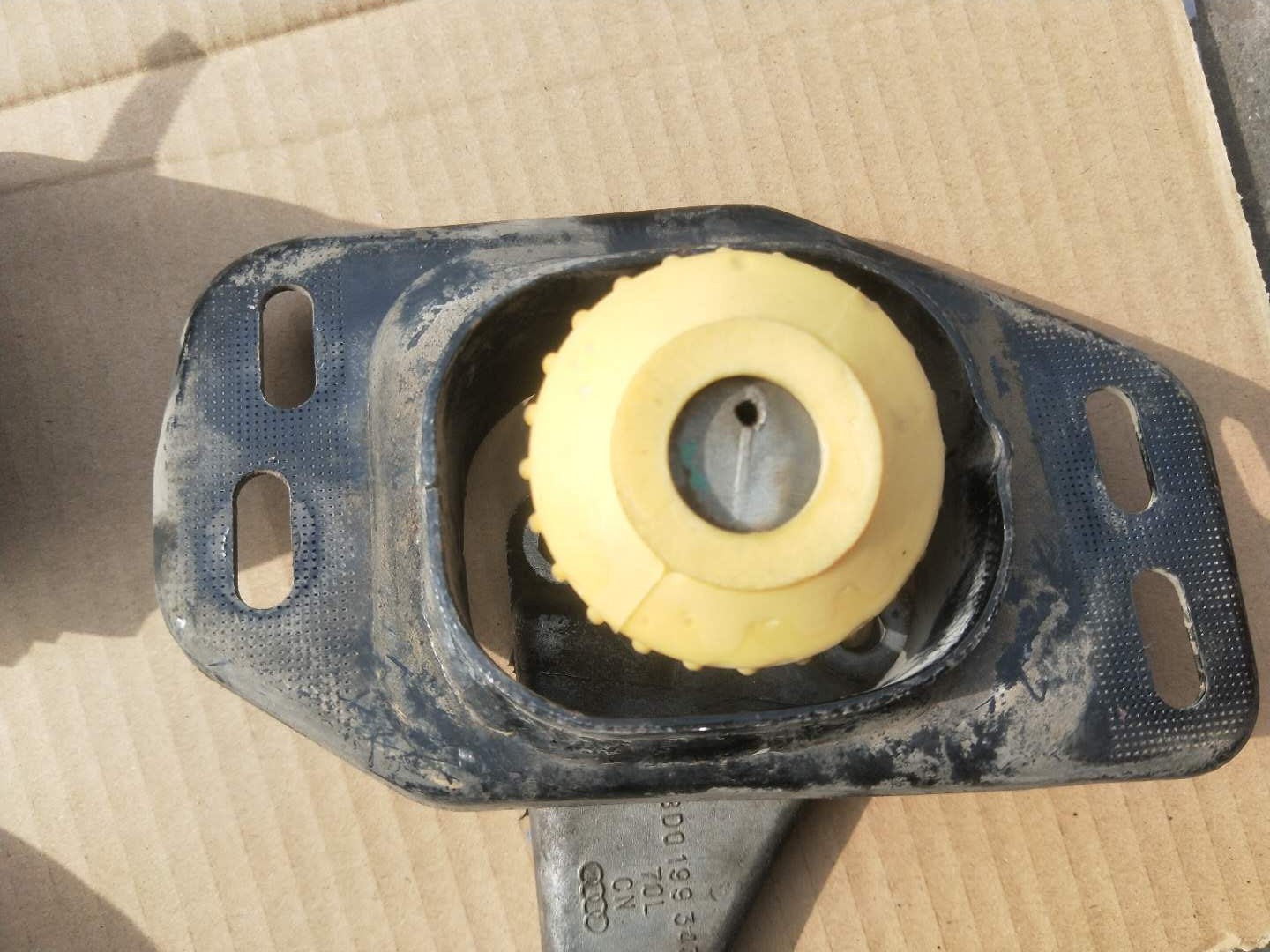 奥迪2.8V6发动机故障一大堆，最吓人的是差点把发动机甩出去
