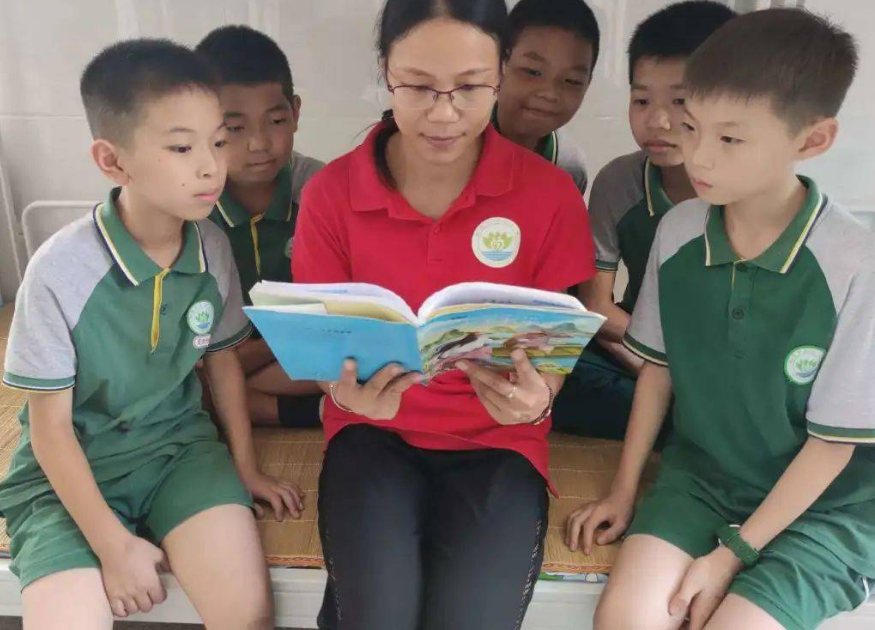 “寄宿学校容易毁了孩子”，班主任说出真相，你还敢让孩子寄宿吗