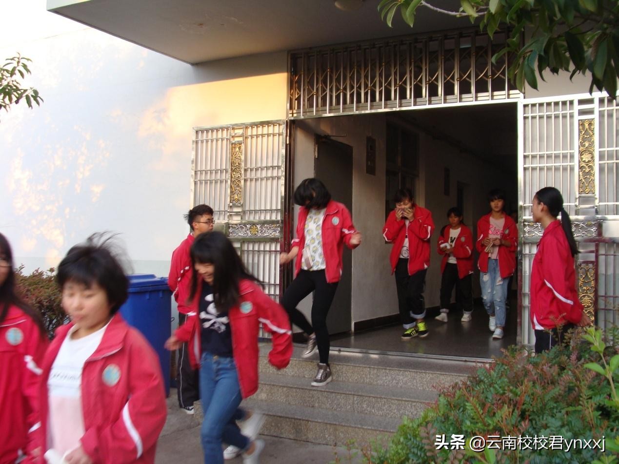 云南曲靖财经学校的校园环境怎么样？