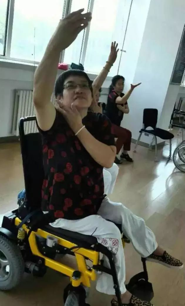 霸气轮椅年销过亿元背后：沙漠狂奔、穿越“死亡之海” 、爬长城、跑马拉松