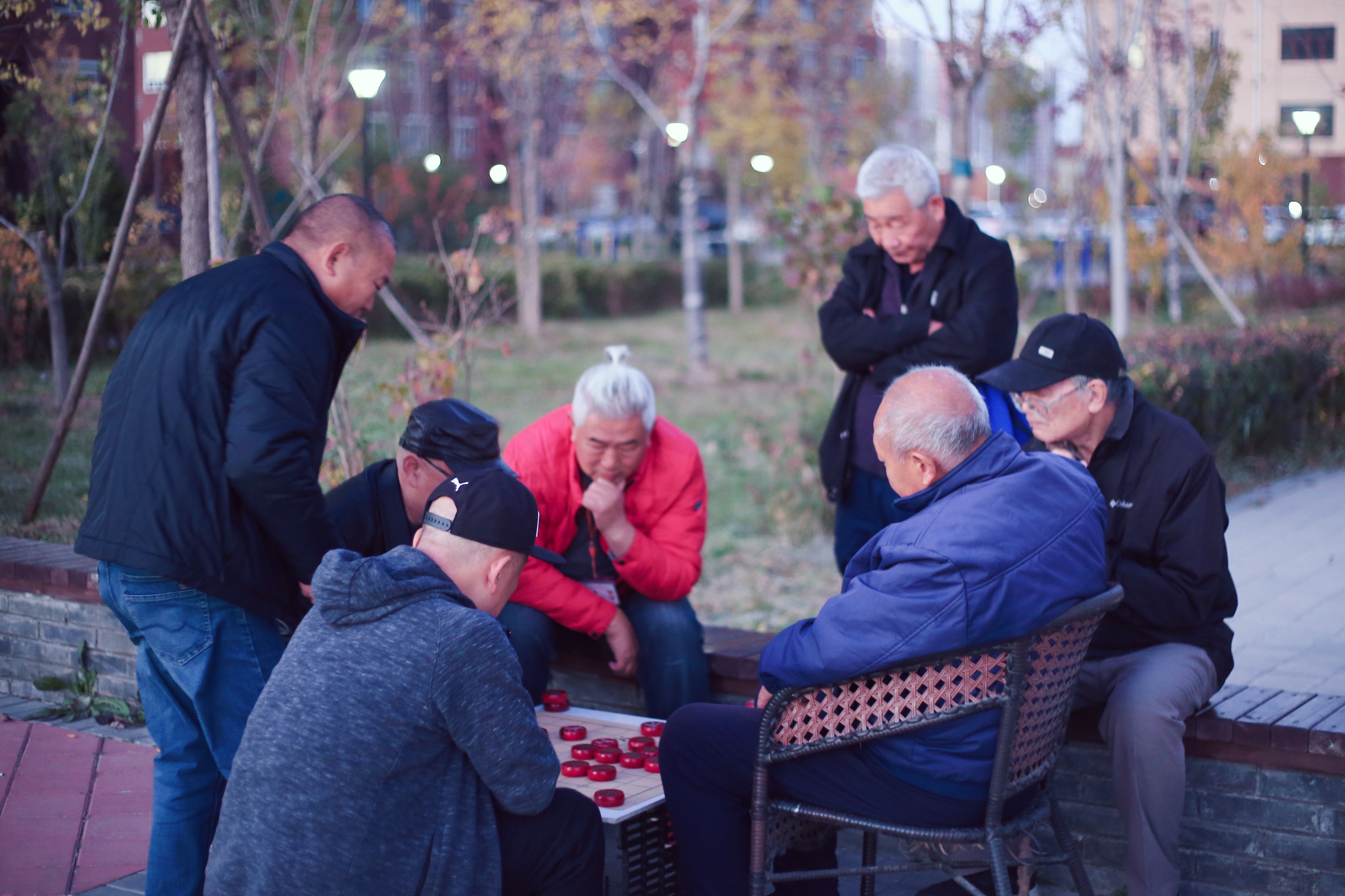自动充气休闲床：带你一起寻找闲暇之余的惬意时光
