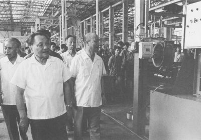 前身二汽,筹建过程坎坷,项目被停建:东风汽车这段历史你想听吗？