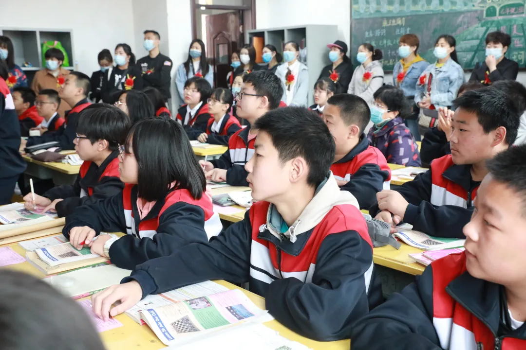 邯郸市开阳中学举办校园开放日，家校共育，感受成长，收获感动