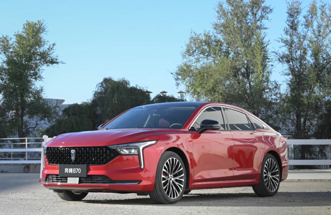 花200万就买个2.0T?国产笑了,最多15万,多一分算我输