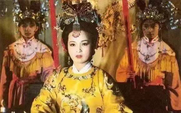 第二十三篇“也说”在秦可卿葬礼上为何那么多皇亲国戚