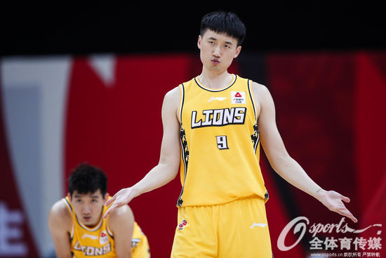 CBA不要的人(NBA不要他，CBA也不要他？自由球员市场再起波澜)