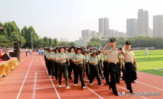 洛阳二外2019年新生国防教育暨入校课程闭营仪式圆满收官
